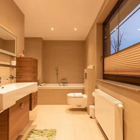 Basha Premium 1 Apartamento Sopot